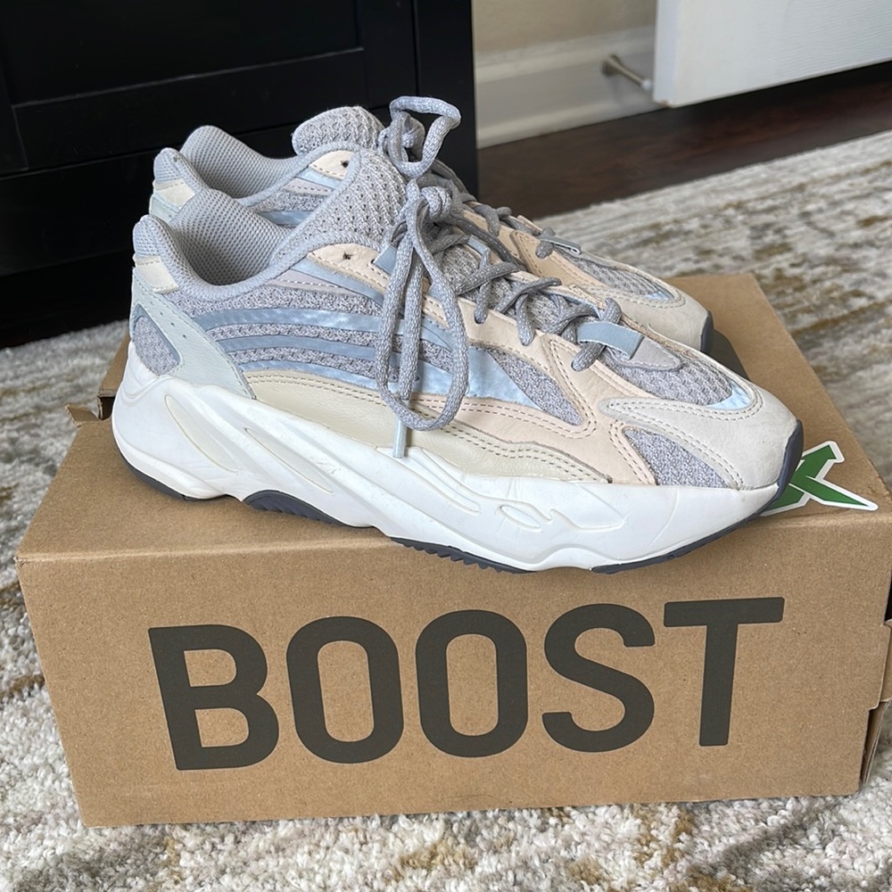 Yeezy Boost 700